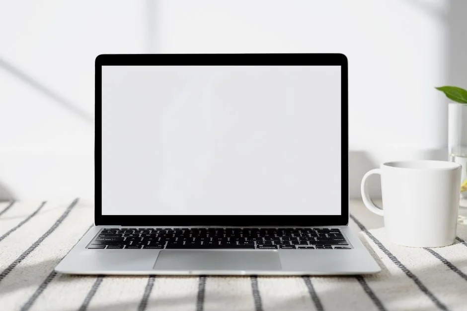 This photo is taken by Lubos Volkov for UX Store while giving a tips on how to become better designer.

After your reach certain skill level is it harder and harder to get any better … In order to progress you need to constantly push yourself to the limits and learn new things … Photo: https://www.instagram.com/lubosvolkov/ For: https://uxstore.com